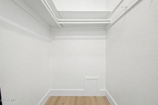 Building Photo - 2727 E Montecito Ave
