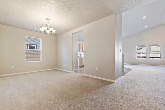 Building Photo - Available July 5th, 3bd/2b Meridian Home