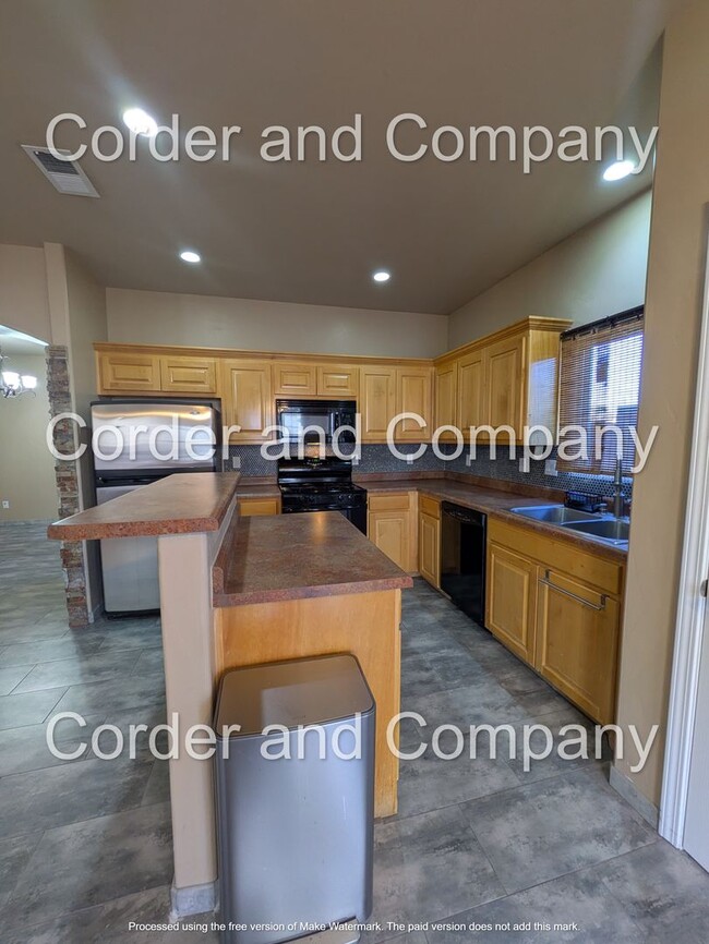 Building Photo - Massive 2 Story 3Bedroom 2.5 Bathroom, 2 Car Garage Townhouse at 1,838 Sq Ft.