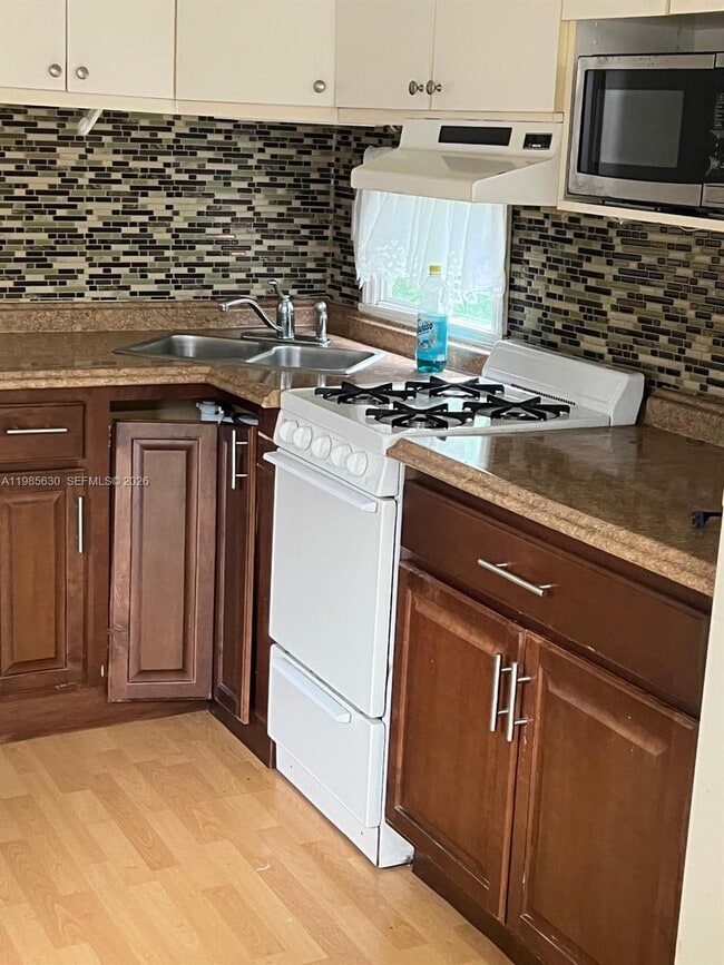 Building Photo - 2875 NW 167th Terrace