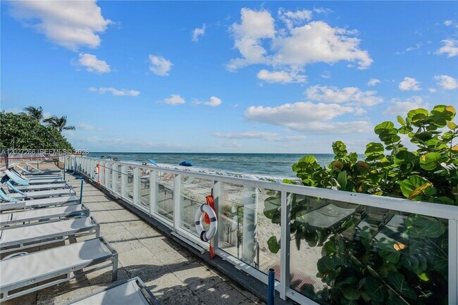 Building Photo - 19201 Collins Ave