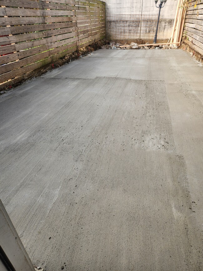 Building Photo - 82 Williams Ave