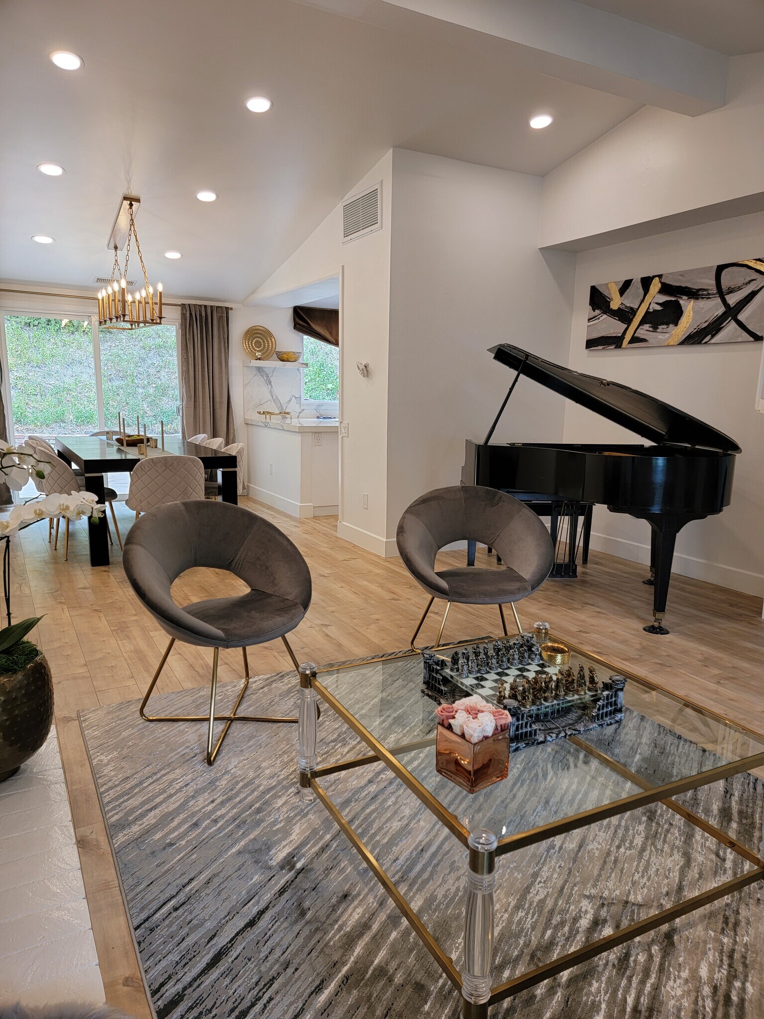 Building Photo - 16974 Escalon Dr