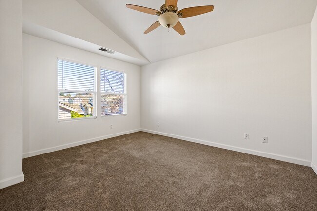 Building Photo - 2023 Northfield Dr