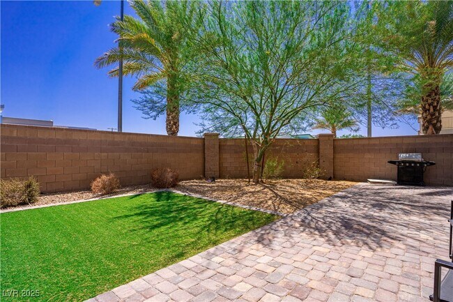 Building Photo - 7733 Harthill Park Ave