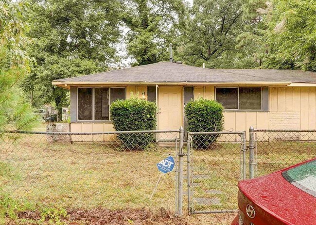 Building Photo - 9524 Carling Dr