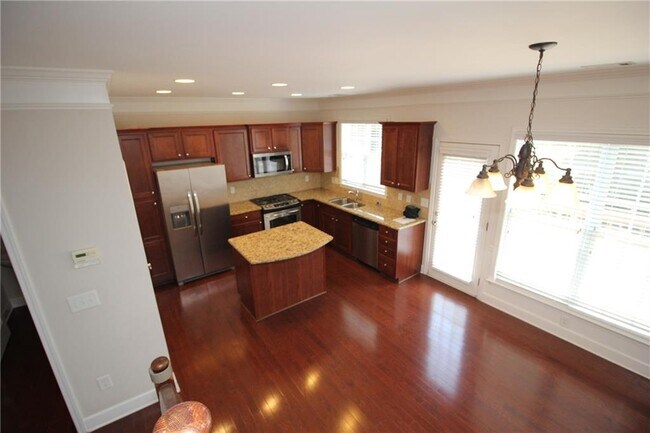 Building Photo - 2170 Weldonberry Dr