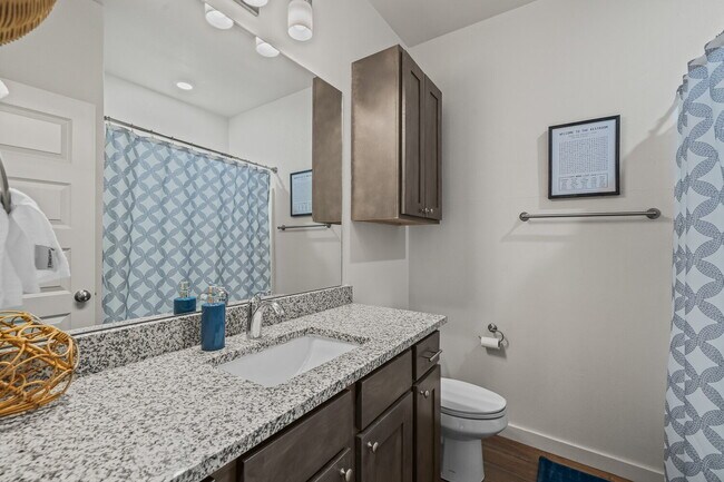 Building Photo - Spacious Townhome Located South Of Town Near Cooper Elementary