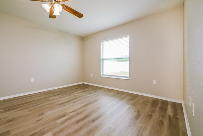 Building Photo - 1771 Williamsburg Dr