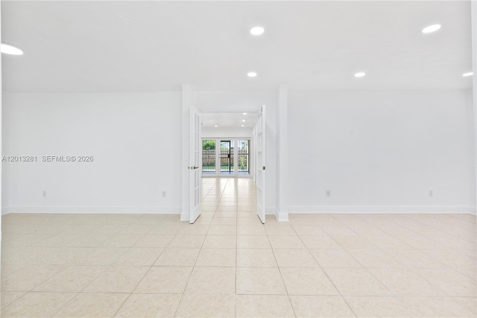 Building Photo - 5770 SW 55th St
