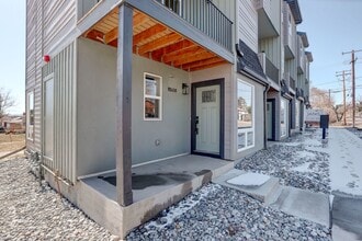 Building Photo - 11518 W 16th Ave