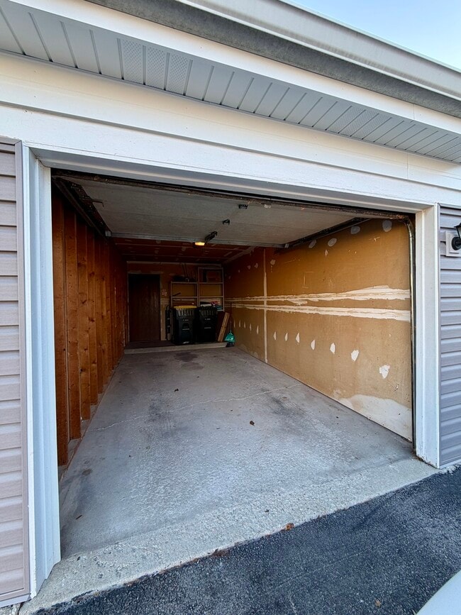 Building Photo - 1212 Williams Port Dr