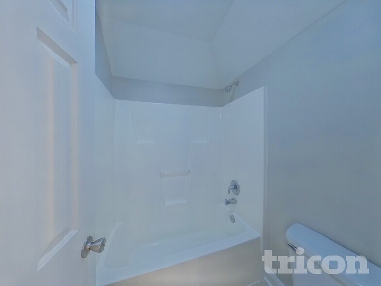 Building Photo - 167 Tanners Mill Rd