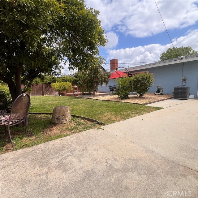 Building Photo - 6629 Melba Ave