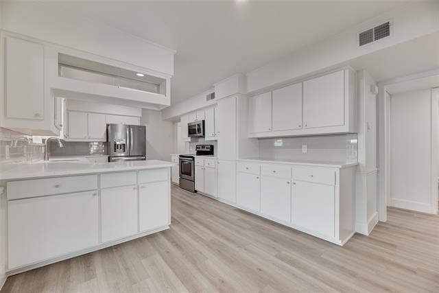 Building Photo - 7426 Woodthrush Dr