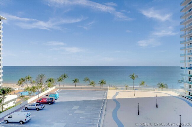 Building Photo - 3900 Galt Ocean Dr
