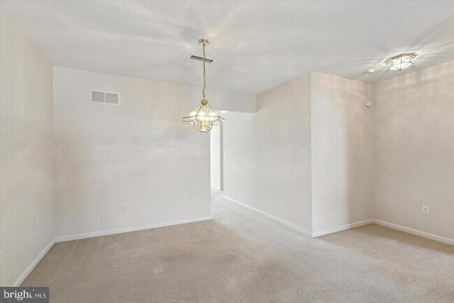 Building Photo - 110 W Harmony Dr