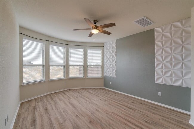 Building Photo - 138 Duroc Dr