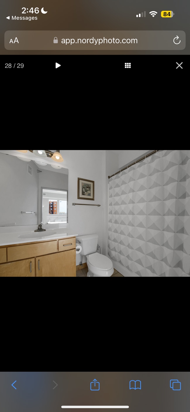 Building Photo - 2600 University Ave SE