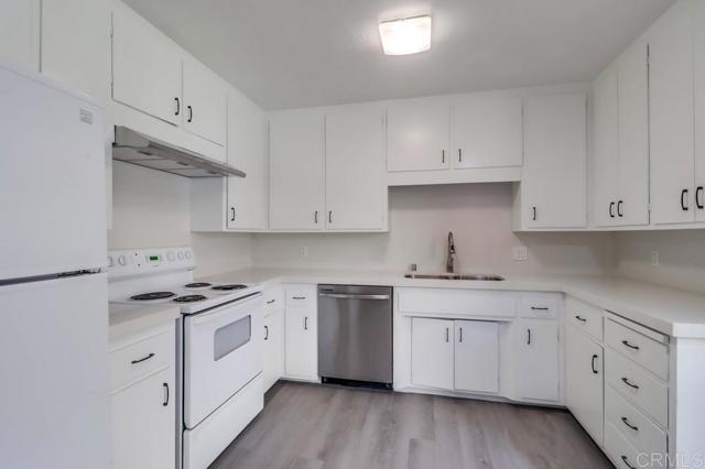 Building Photo - 617 Third Ave