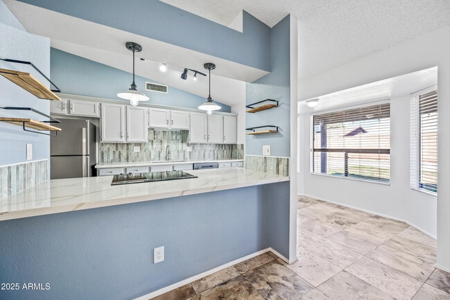 Building Photo - 3060 E John Cabot Dr