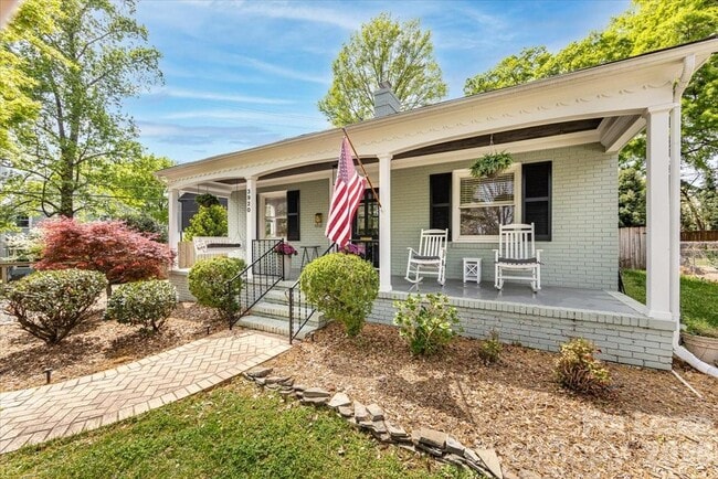 Building Photo - 3920 Haven Dr