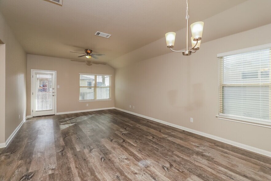 Building Photo - 2677 McCrae