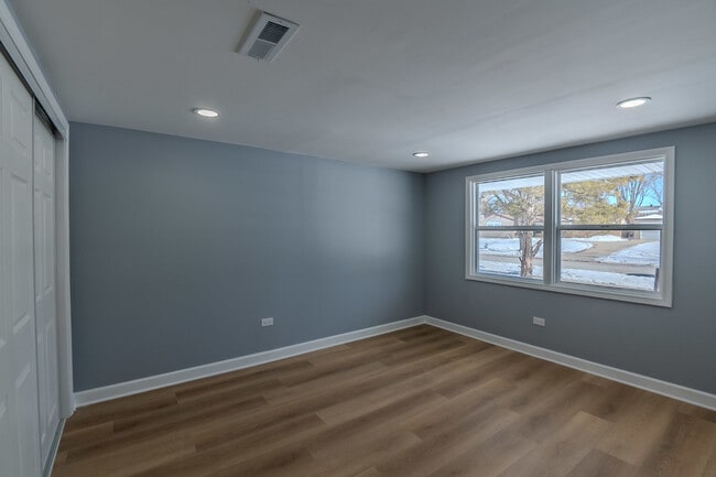 Building Photo - 124 Westover Ln