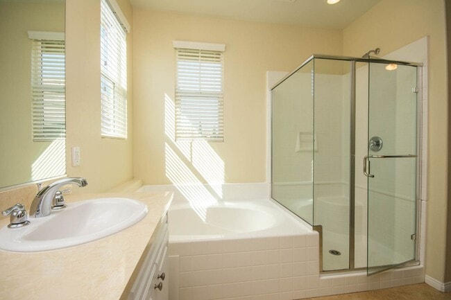 Building Photo - 3BD Home in the Belmount Community of San ...