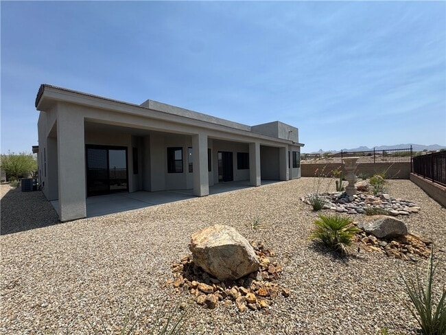 Building Photo - 3040 Fort Mojave Dr
