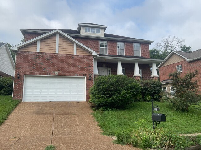 Building Photo - 7037 Oak Brook Terrace