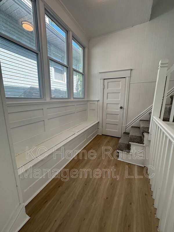 Building Photo - 2958 Lockridge Ave