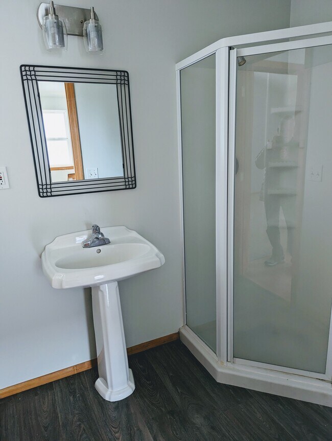 Bonus Room Bath - 1807 211th Pl NE