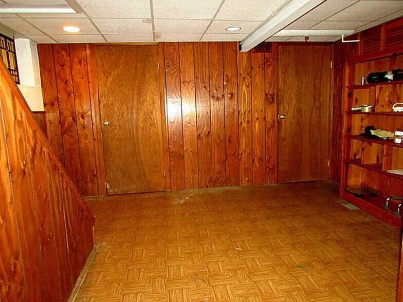 Building Photo - 3761 Orpwood St