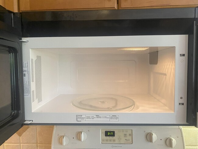 Building Photo - 906 Mariner Bay Blvd