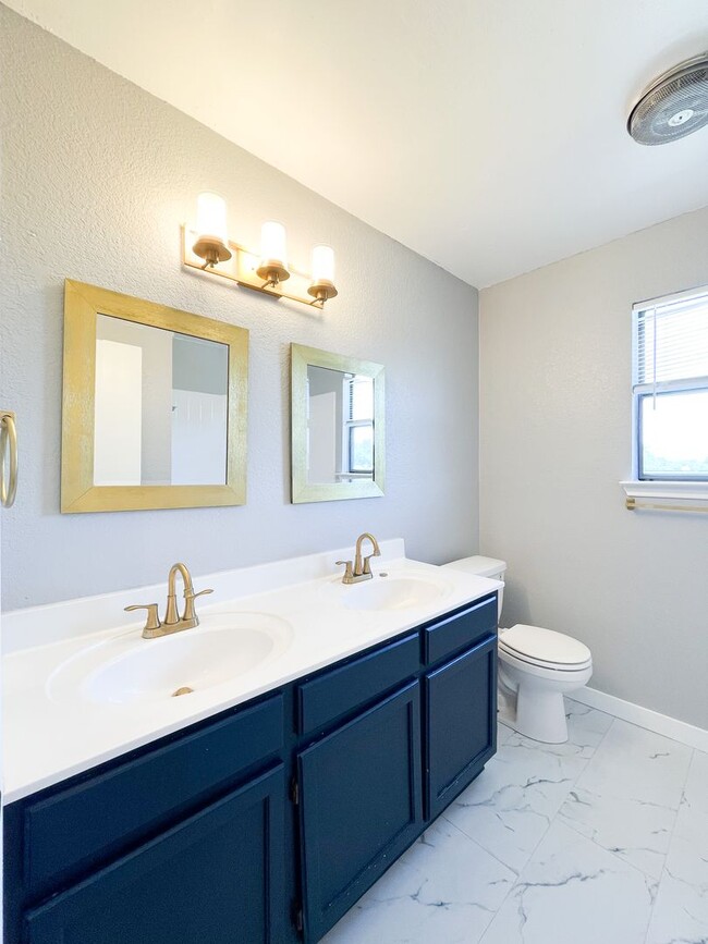 Building Photo - Available NOW!!!! This charming 2 story, 4...