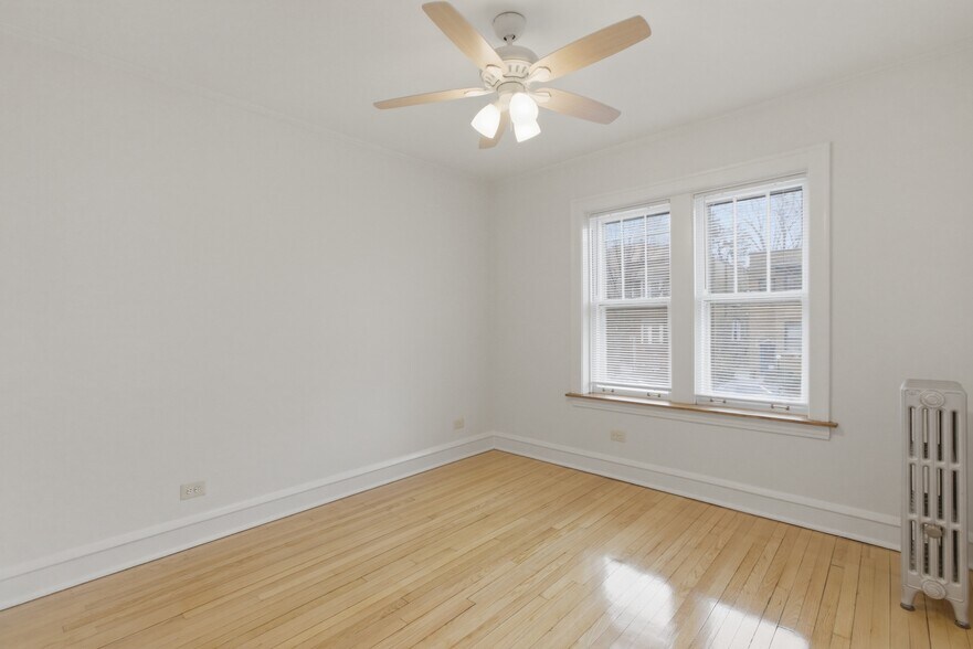 Building Photo - 814 Mulford St