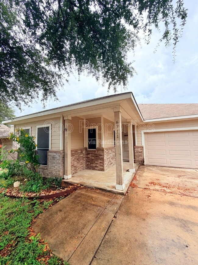 Building Photo - 6711 Buckhorn Cliff