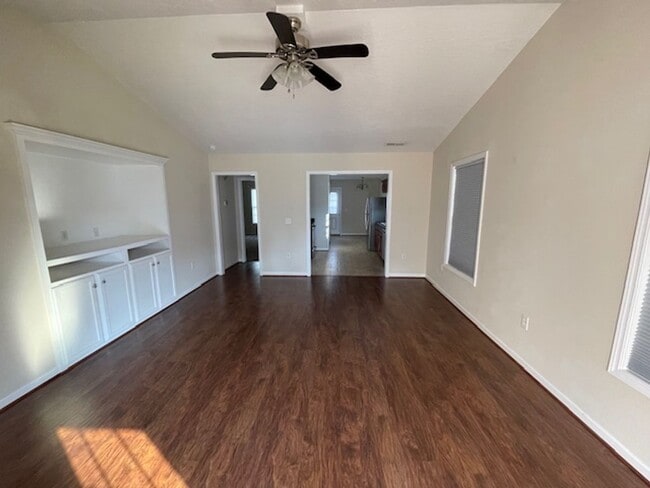Building Photo - 55 Embecca Landing