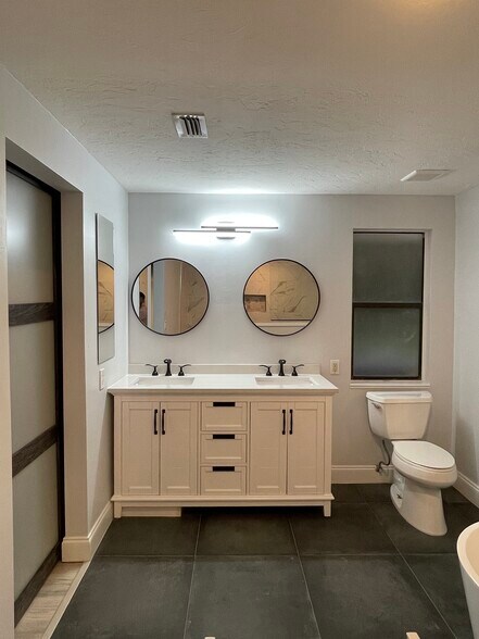 Building Photo - 27989 Lance Dr