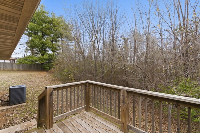 Building Photo - 5910 N 23rd St