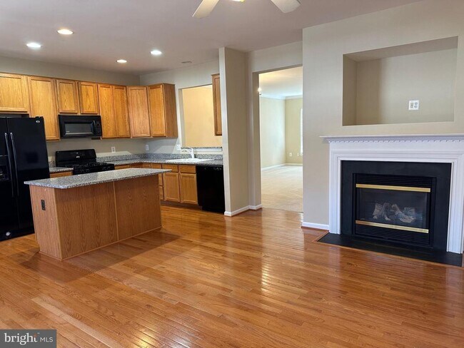 Building Photo - 12840 Marblestone Dr