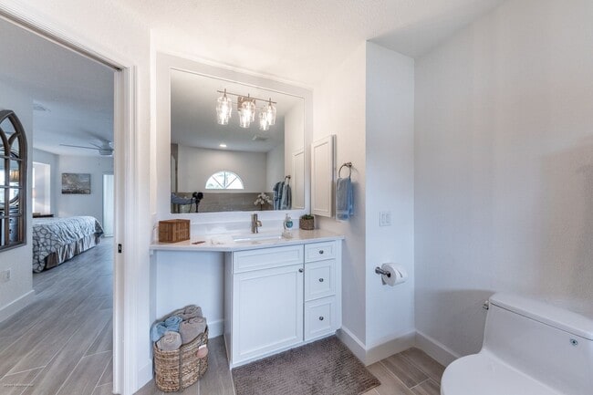 Building Photo - 2572 Brazilia Ct