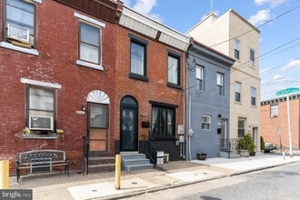 Building Photo - 2620 Salmon St