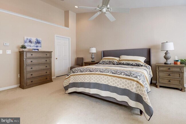 Building Photo - 43395 Briar Creek Terrace