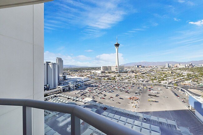 Building Photo - Turnberry Towers~2 bedroom condo with pano...