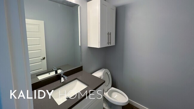 Building Photo - 218 Olde Ml Ct