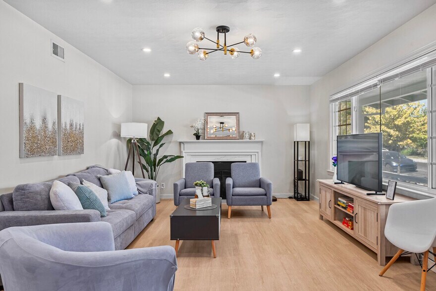 Primary Photo - 2355 Arlene Dr