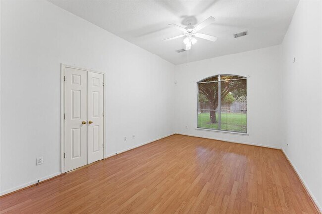 Building Photo - 12214 Elk Meadow Dr