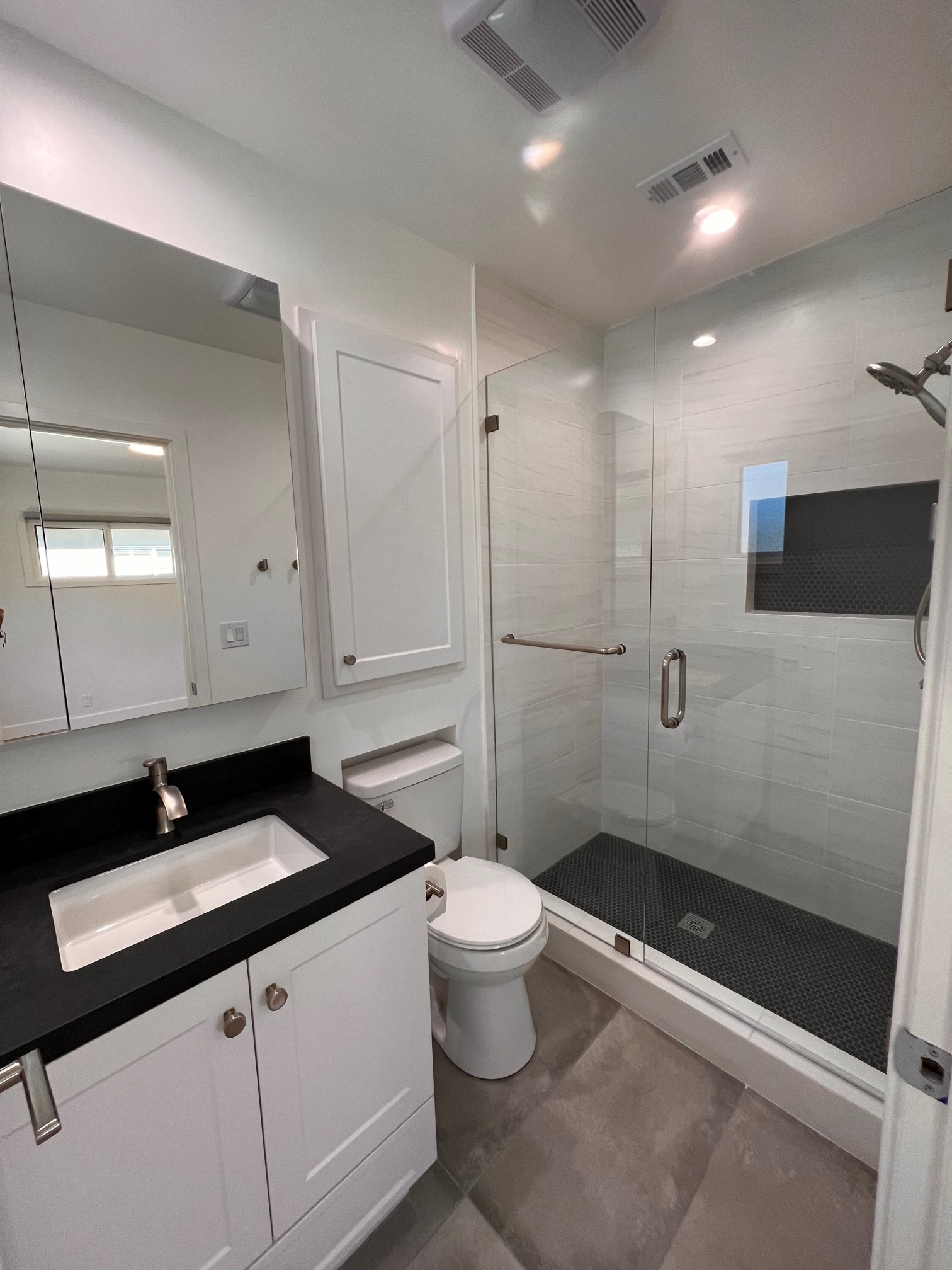 Building Photo - 6641 Glade Ave